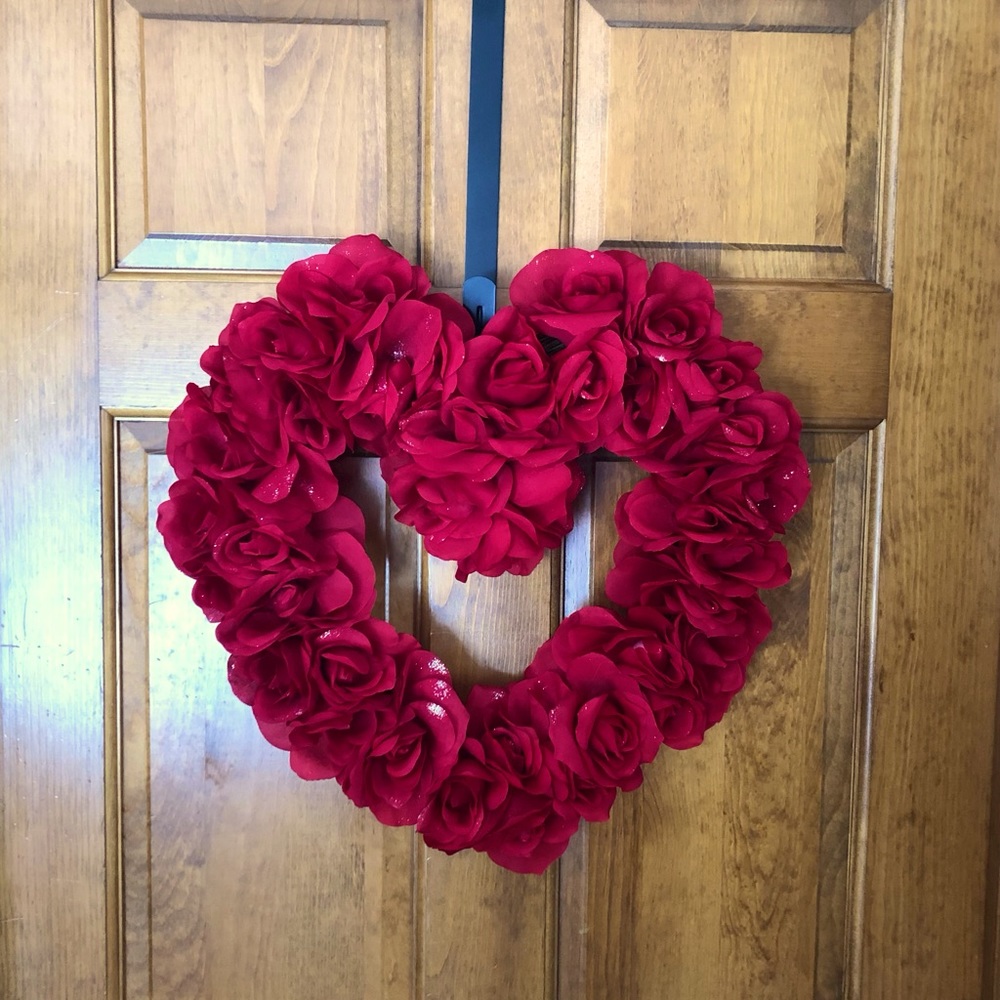 Heart shaped rose wreath